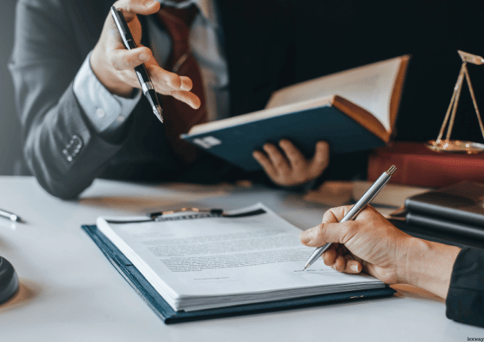 Litigación y Arbitraje: Diferencias, Tipos y Cuándo Elegir Cada Método para Resolver Conflictos